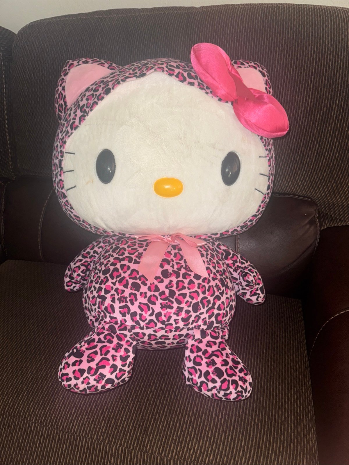 Sanrio Hello Kitty 2008 Leopard Print Pink Plush Toy Extra Large Extremely Rare