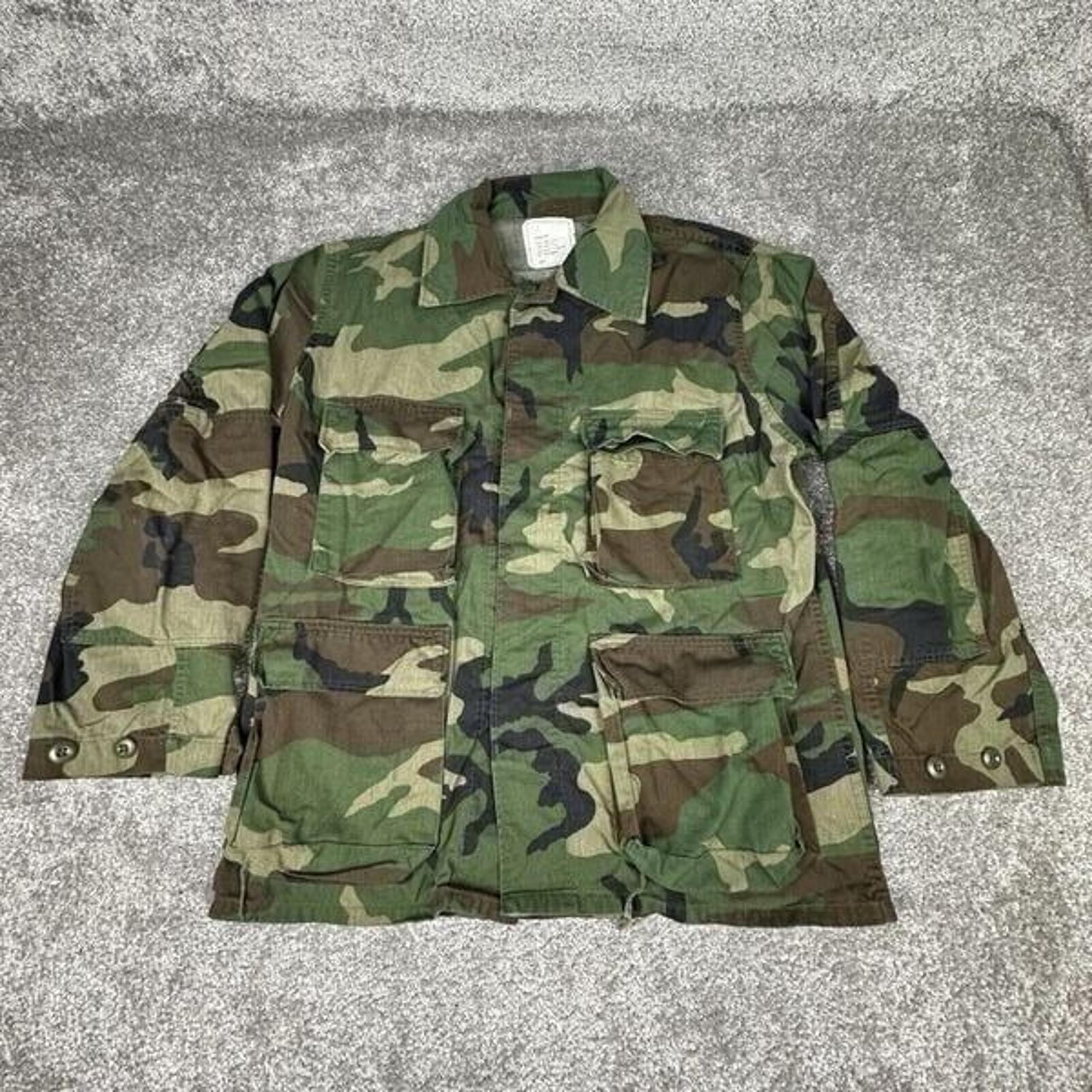US Army Woodland Bomber Jacket Mens Medium Green Camo Outdoors 90's Y2K