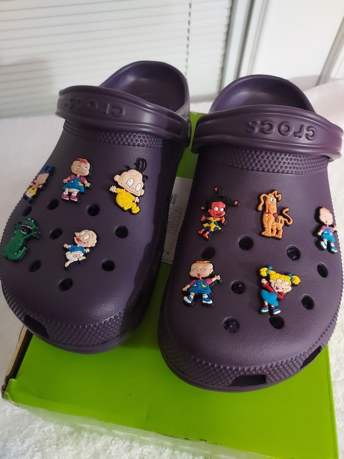 NWT CROCS SIZE 10 RUGRATS DARK IRISH CLASSIC CLOGS