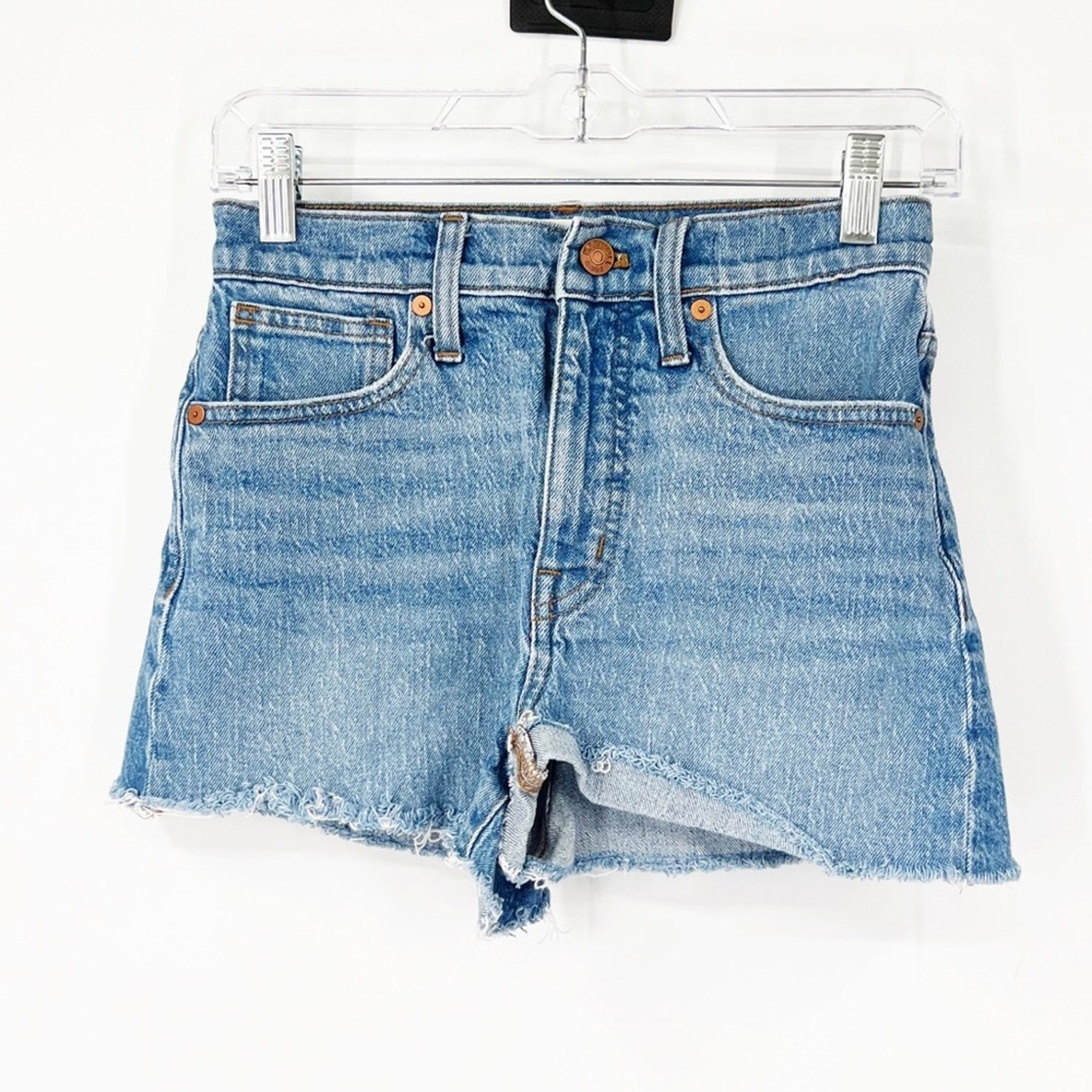 Madewell High-Rise Denim Shorts in Malden Wash