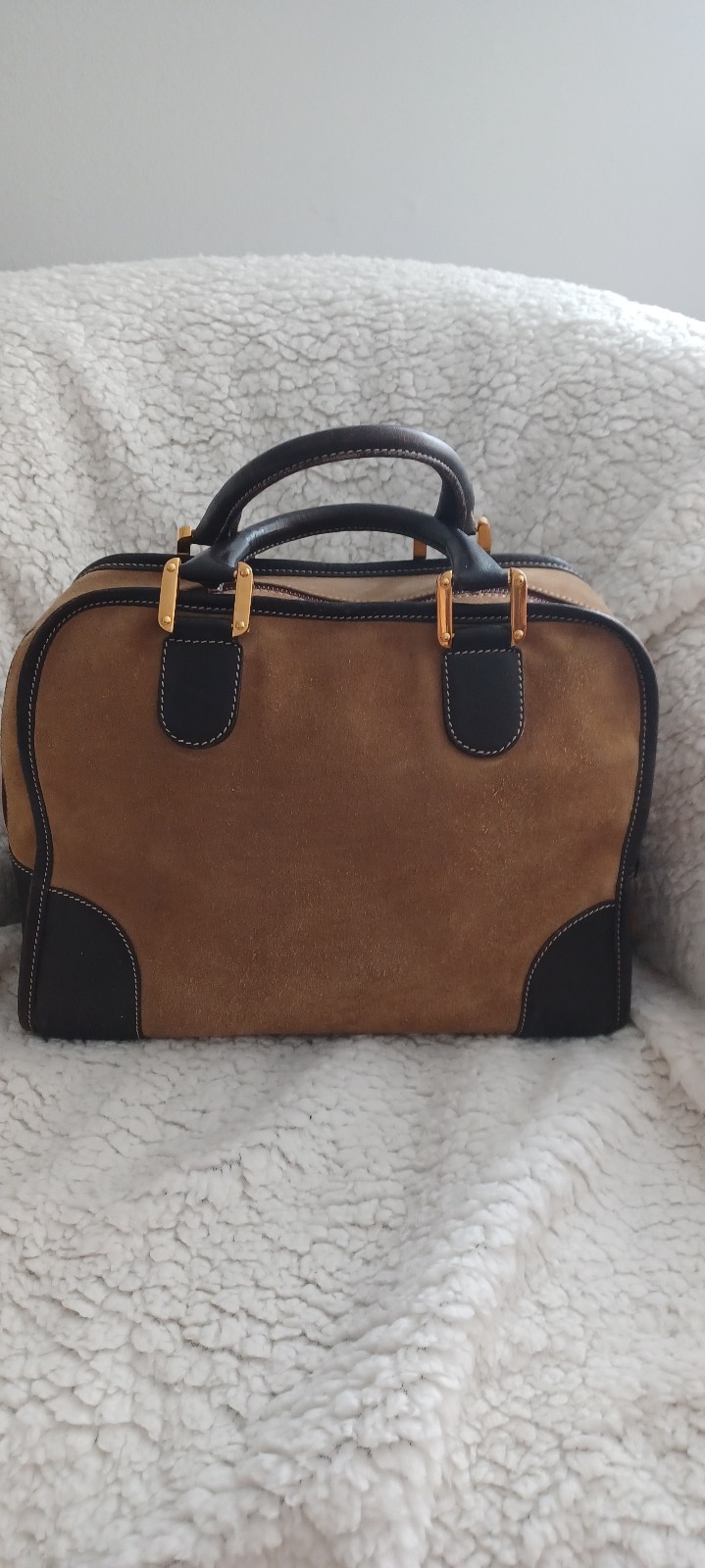 Loewe Amazona slouchy, hobo bag, elegant, suede, project