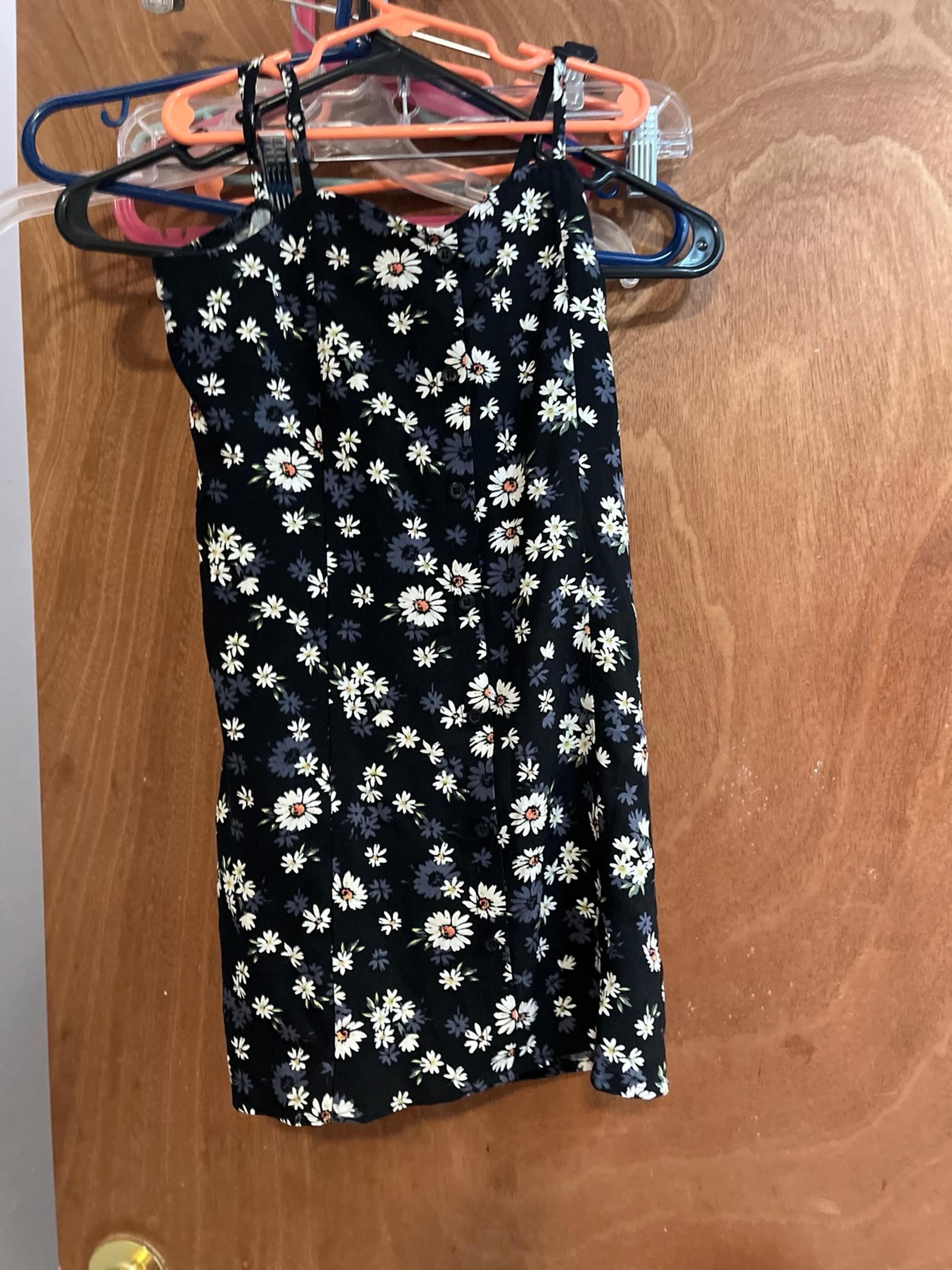 NWT Girl’s size 8 floral sleeveless dress by Cat & Jack