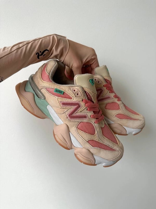 New Balance 9060 us women’s size 9.5