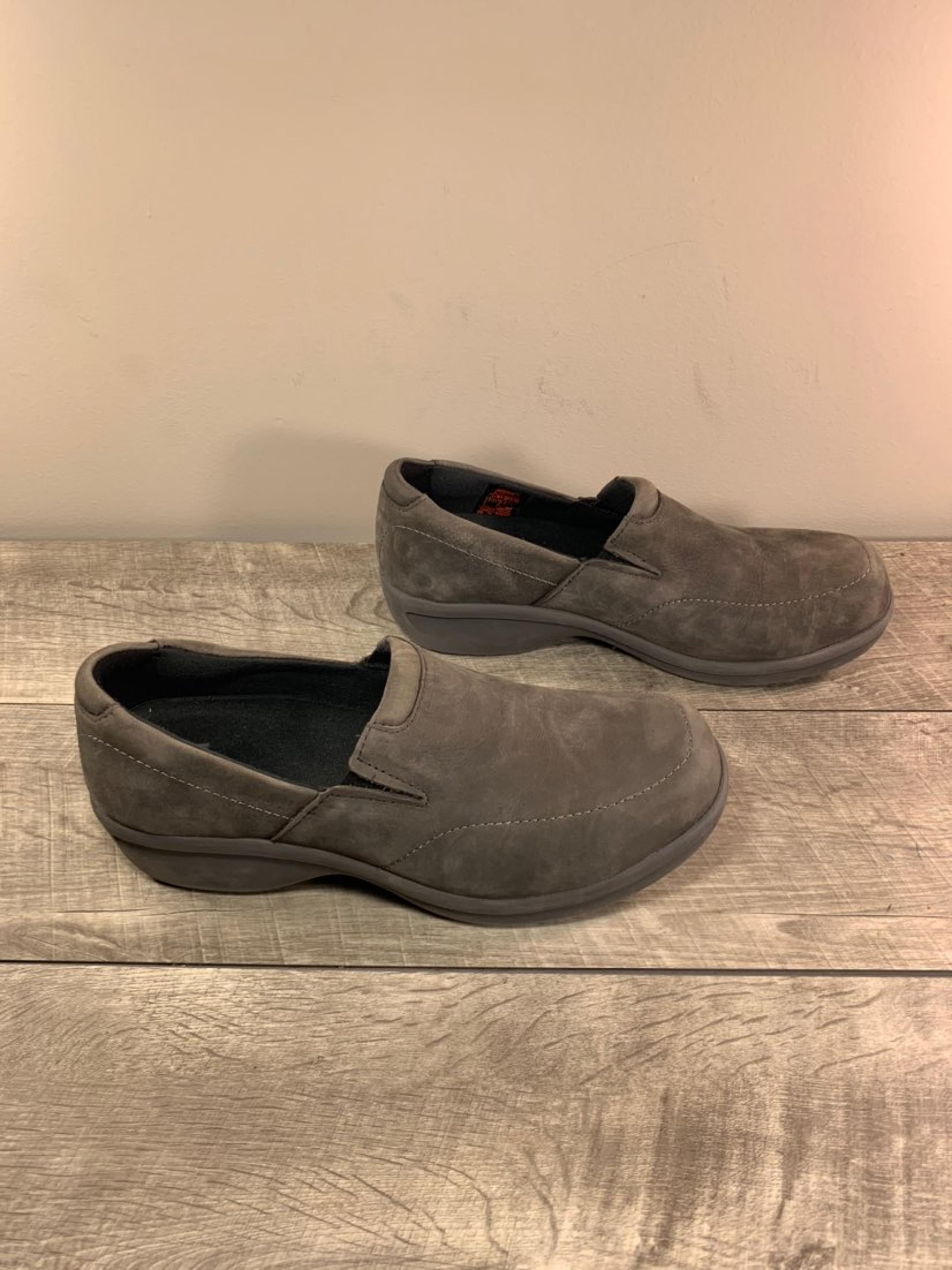 Red Wing Worx 5112 Womens Shoes Size 9.5