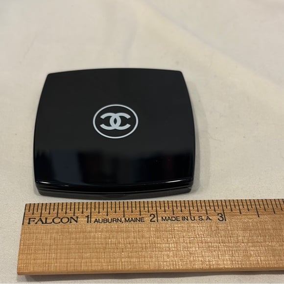 Chanel Compact Mirror – Iconic Double C Logo – Plastic Still on Mirrors