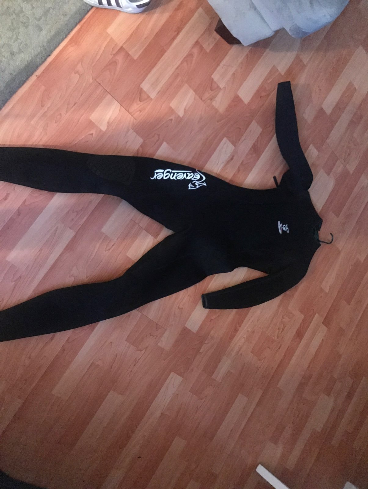 Seavenger wet suit like new worn once