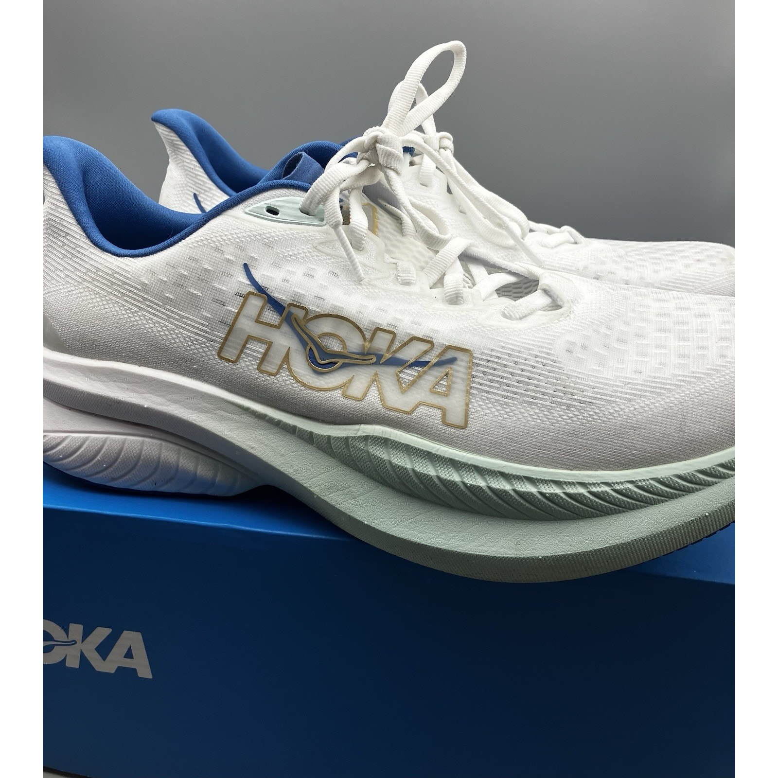 Hoka One Size 9.5 (2E) Mach 6 Wide 1147833 Men's Running Shoes