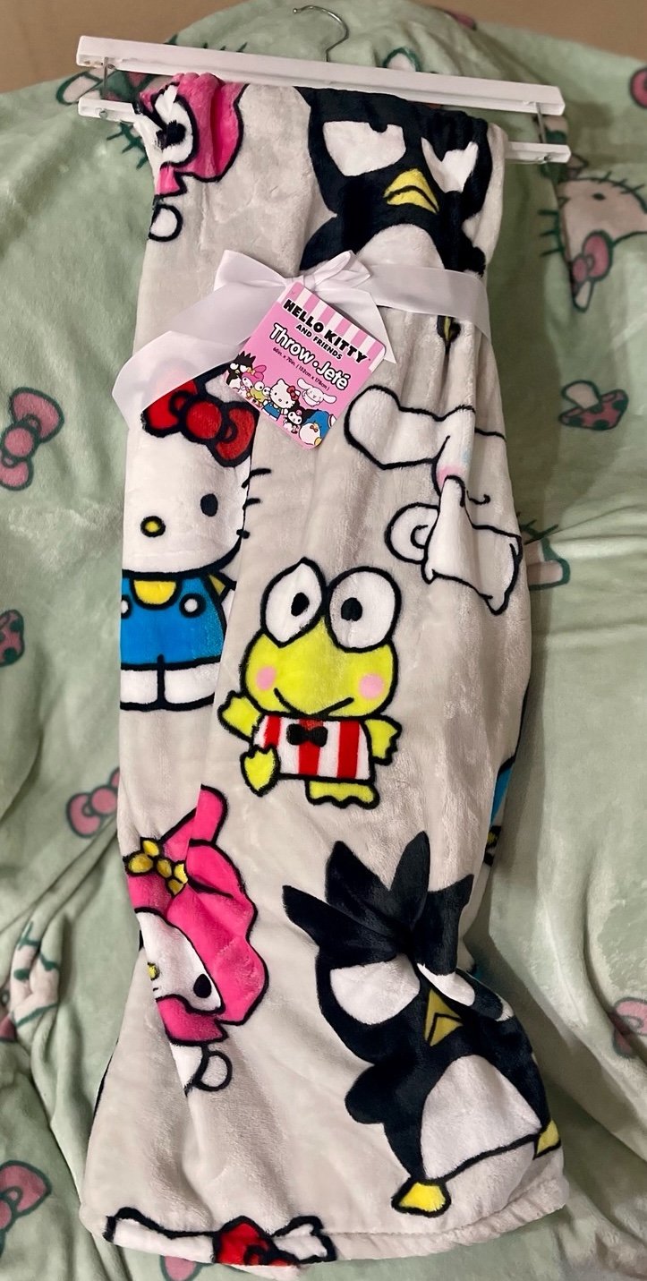 Hello Kitty Friends Throw Blanket