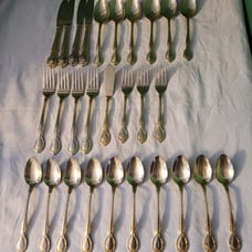 28 Piece Flatware, Silverware