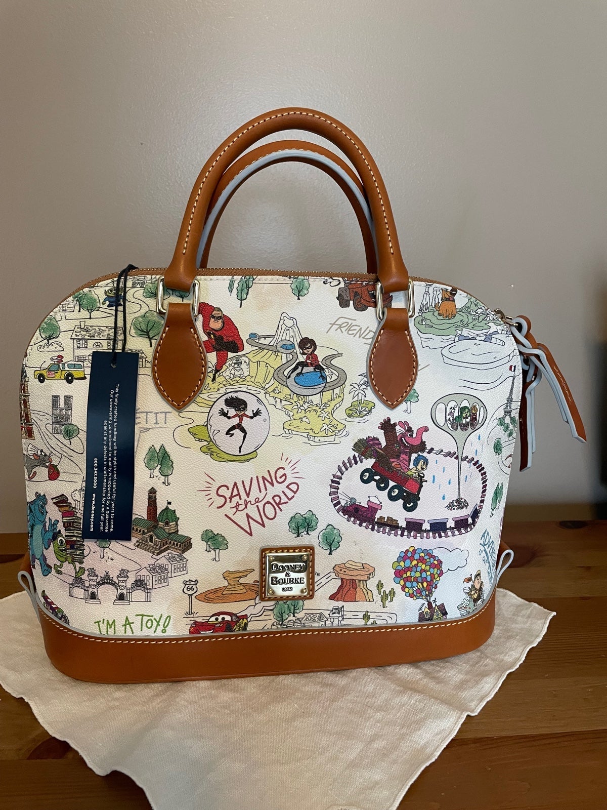 Dooney & Bourke Disney PIXAR Zip Satchel Crossbody Handbag NEW NF8958 Dooney & Bourke Disney PIXAR Zip Satchel Crossbody Handbag NEW NF8958
