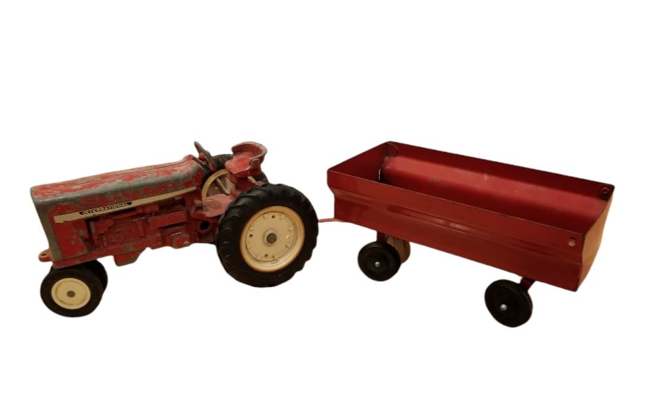 Vintage ERTL Co. Red Farmall IH Tractor