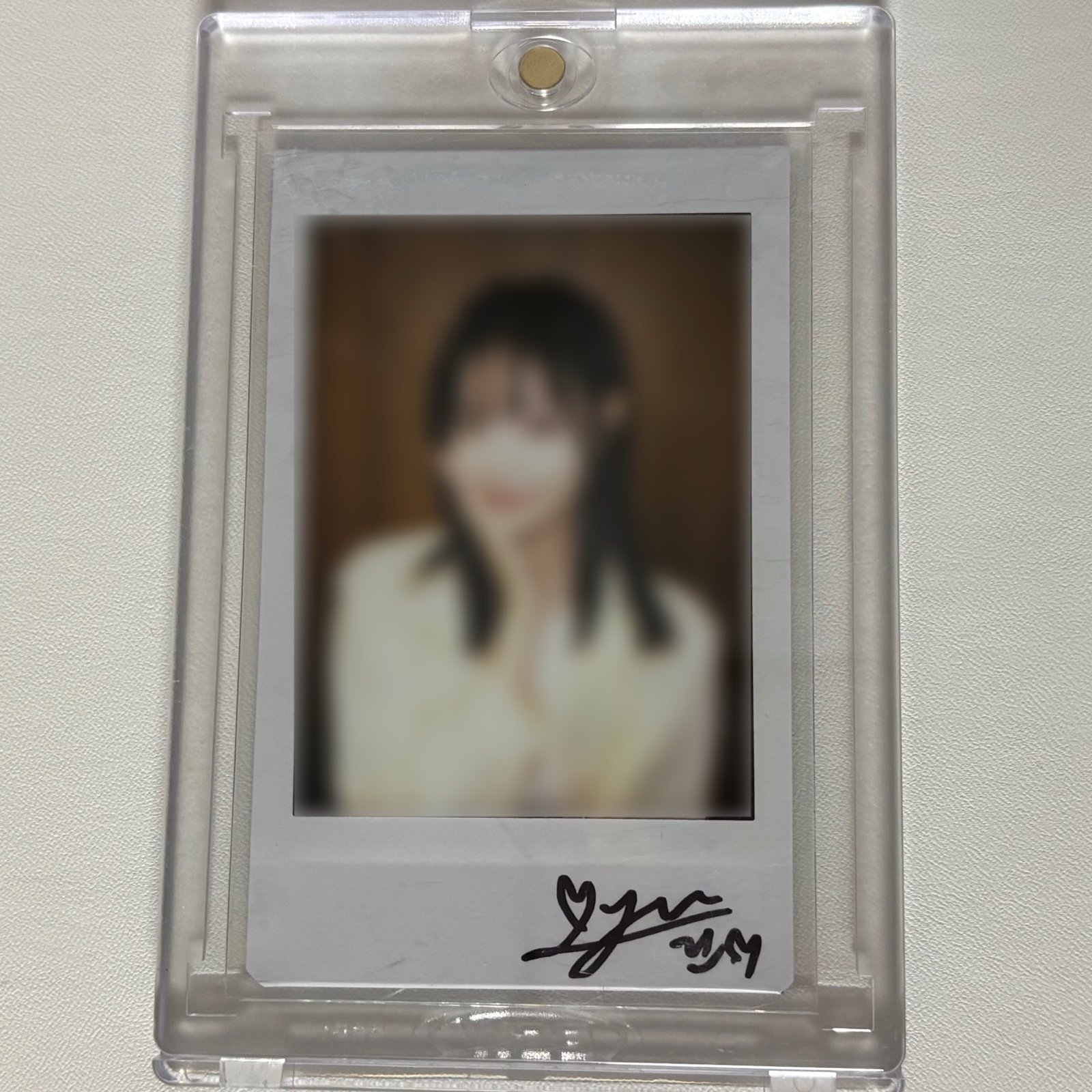 tripleS lynn 240803 polaroid