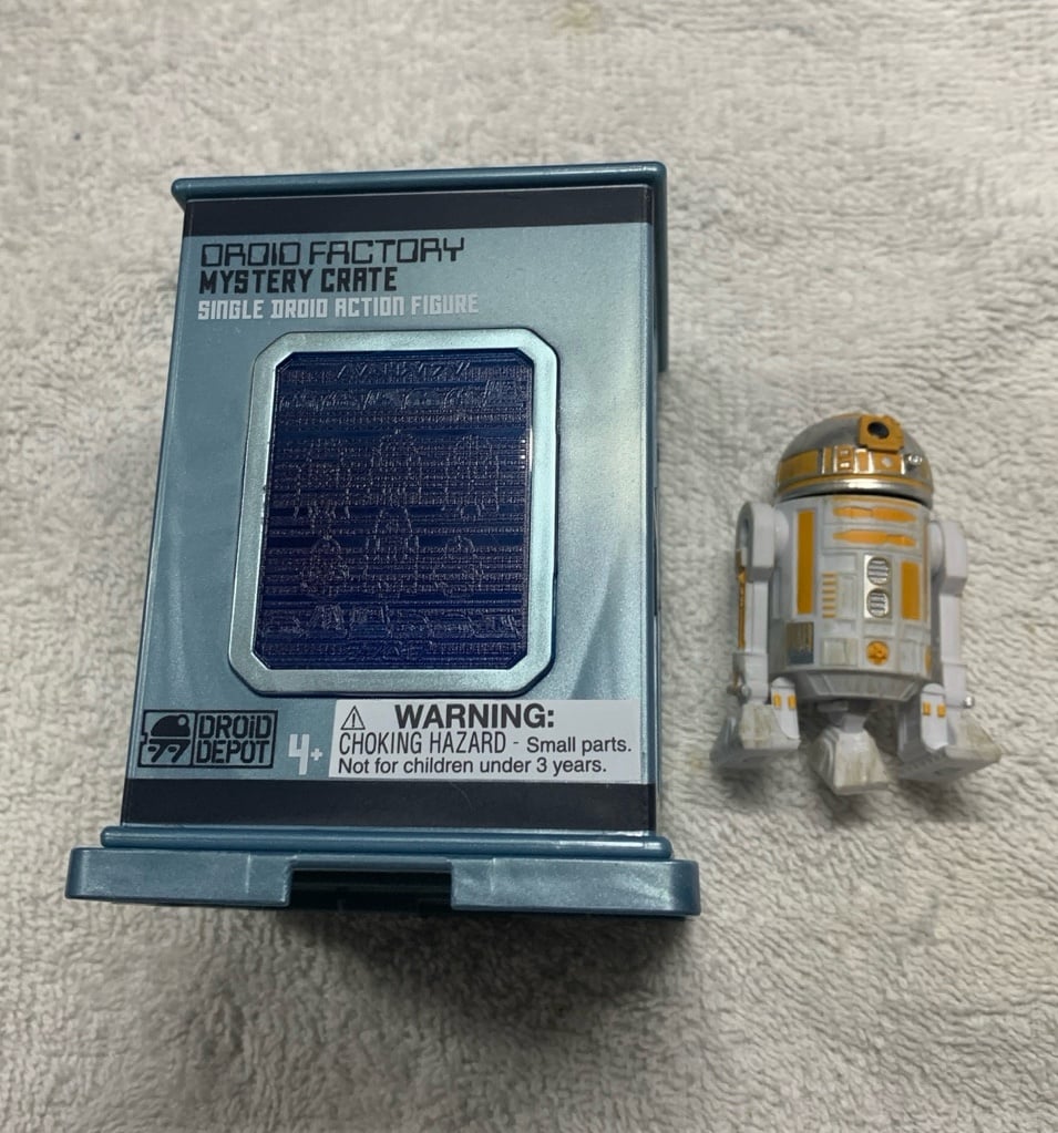 Star Wars Disney Parks mystery crate Droid Depot Galaxy Edge M5-K7