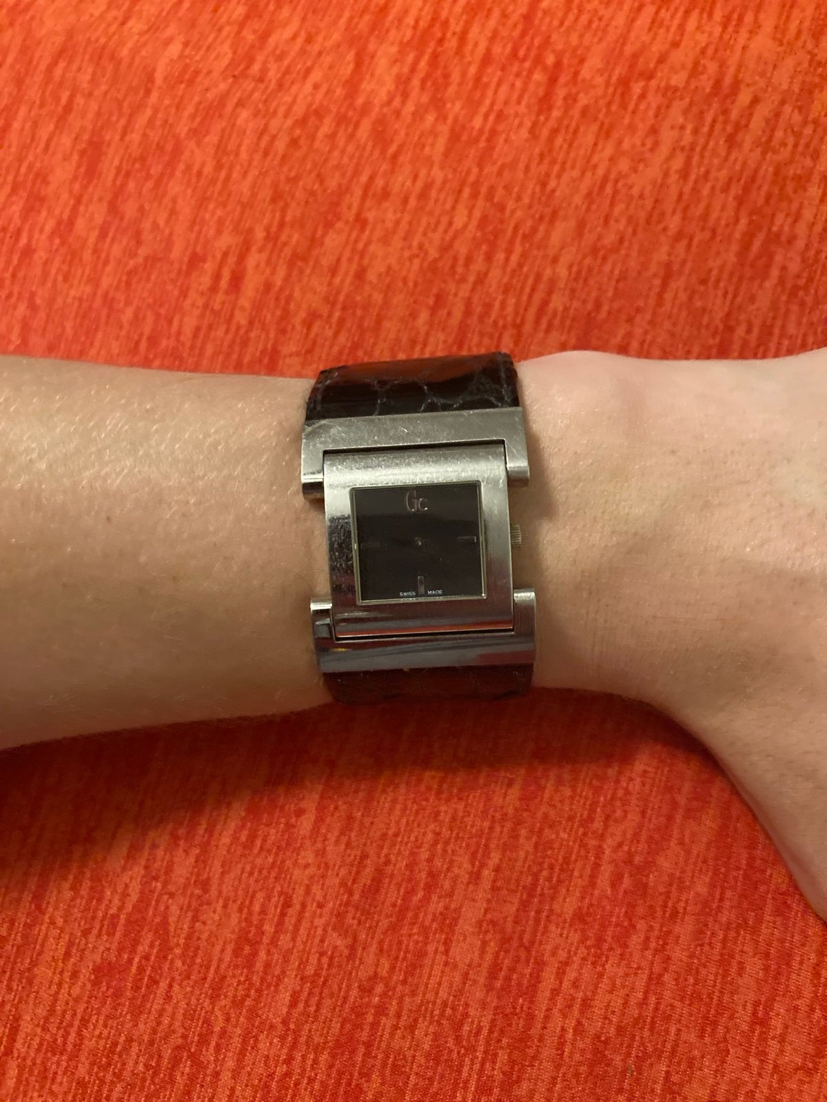 Woman’s Swiss made quartz mov GUESS COLLECTION designer WR wrist watch!