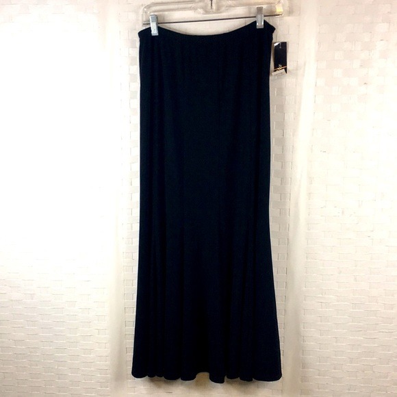 Nueva Maxi Skirt Women's Size 10 Black A-line MSRP 100 NEW *U
