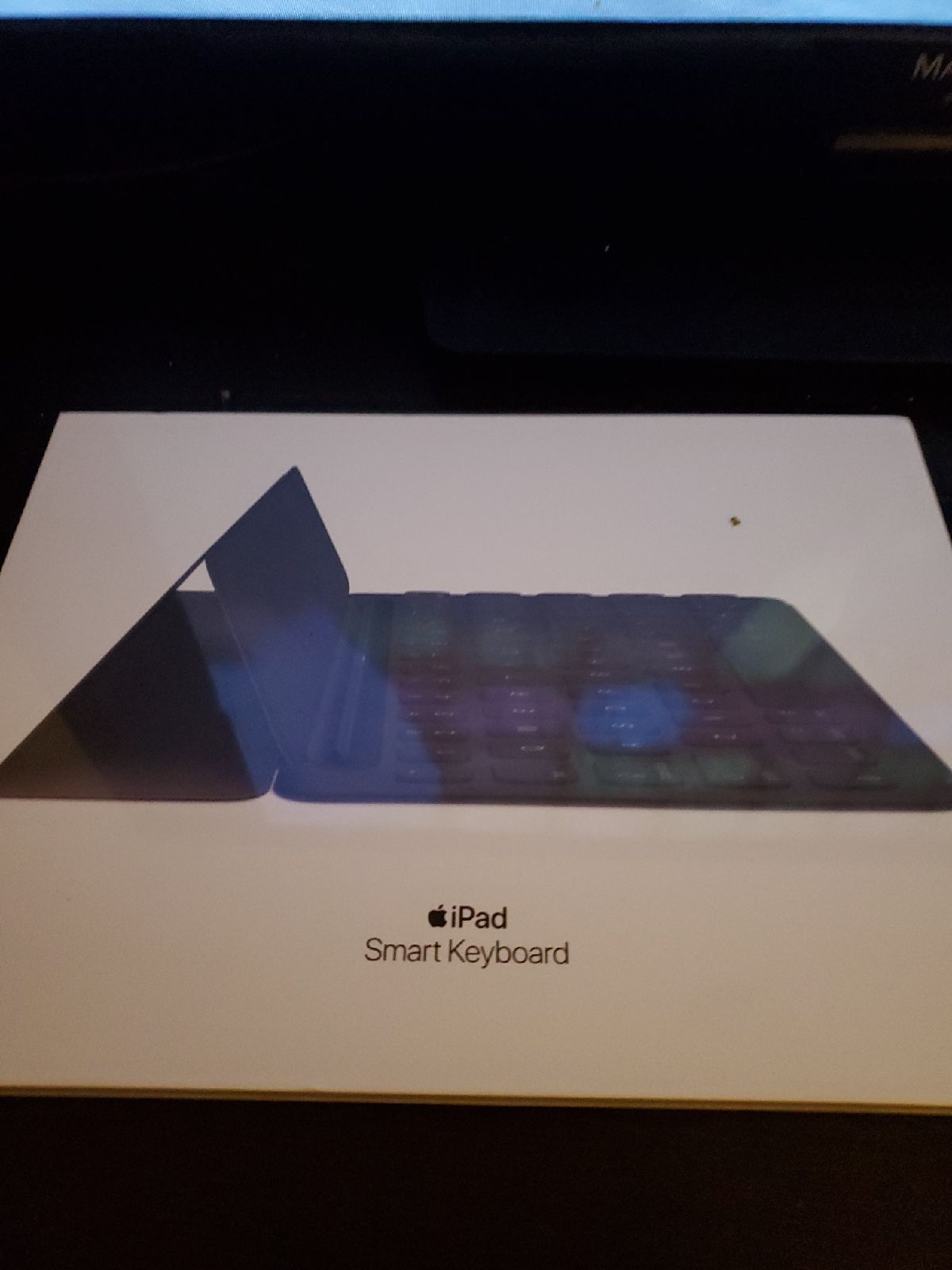 Apple Smart Keyboard for iPad 7th Genera