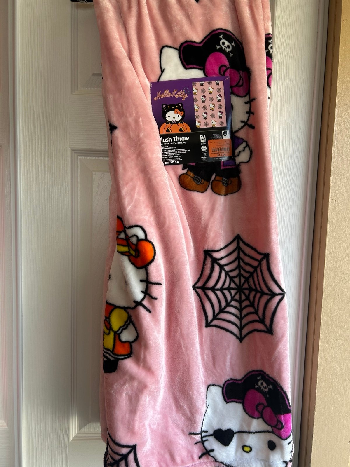 Hello Kitty Halloween Blanket