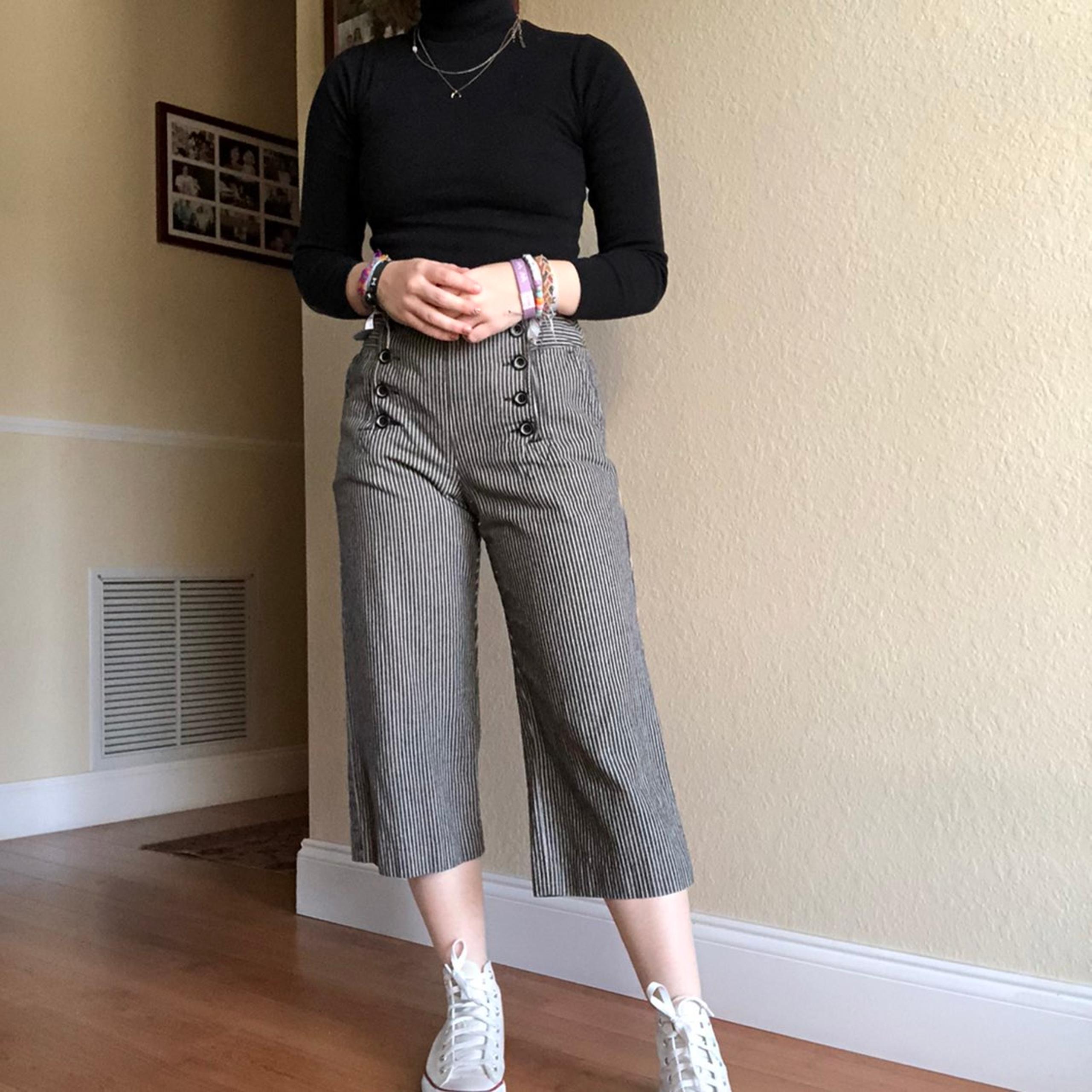 vintage black and white striped capri pe