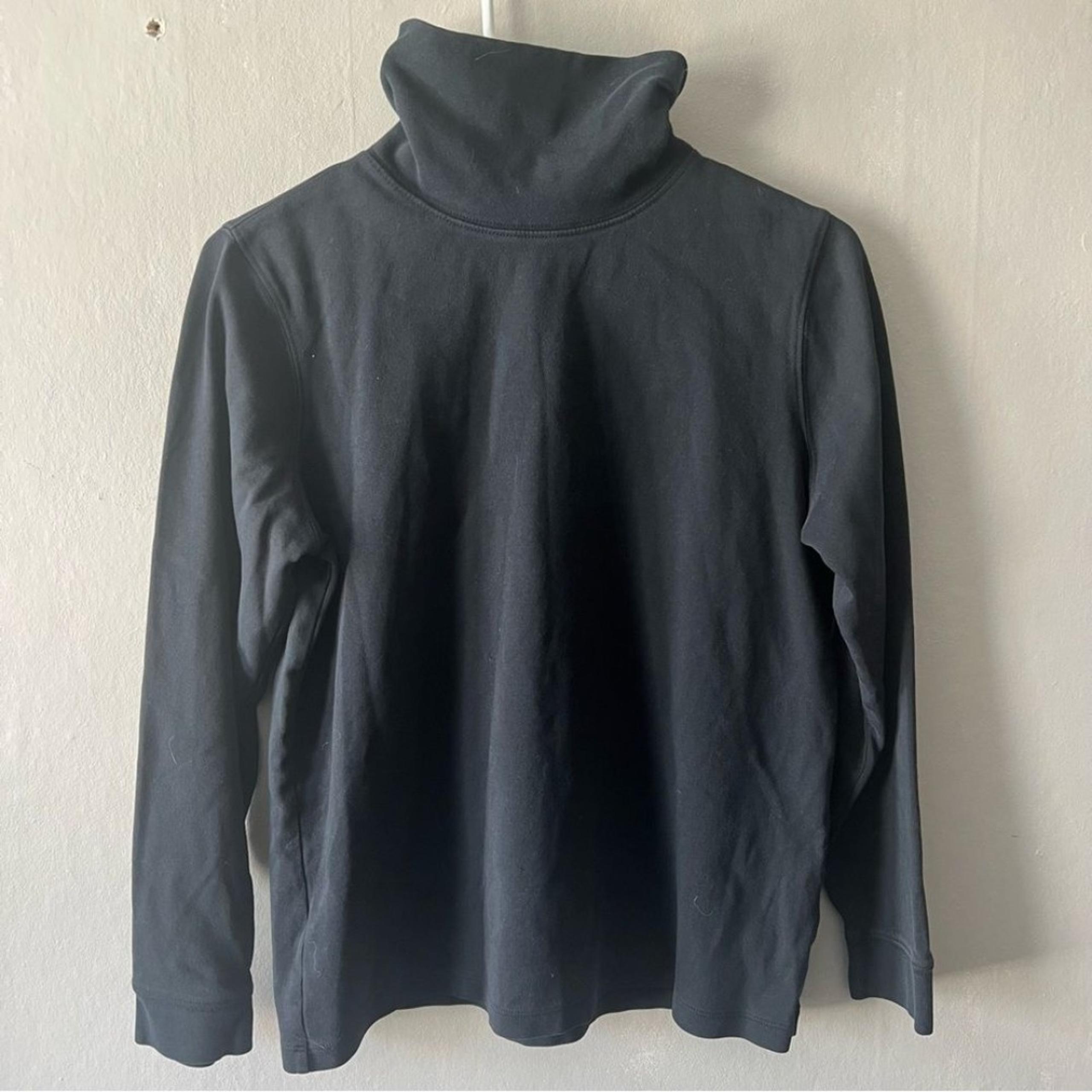 L.L. Bean Black Interlock Turtleneck Long Sleeve Size Medium