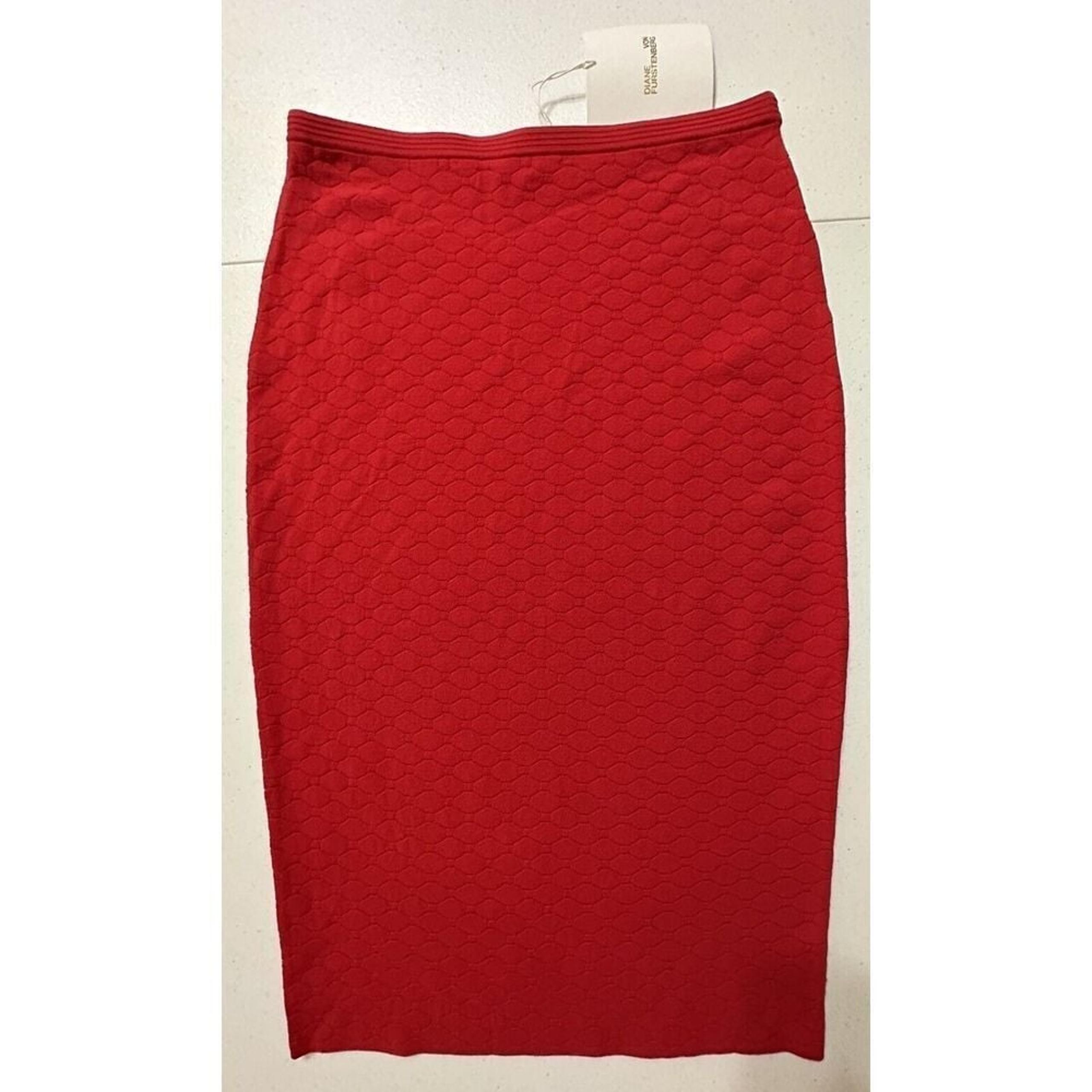 Diane von Furstenberg NWT Sweater Pencil Skirt Midi Cherry Red Stretch S