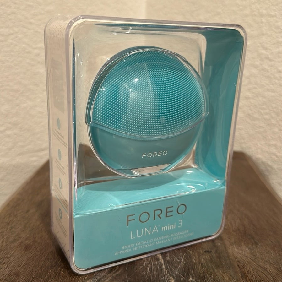 FOREO LUNA™ Mini 3 Smart facial Cleansing Massager Color Mint