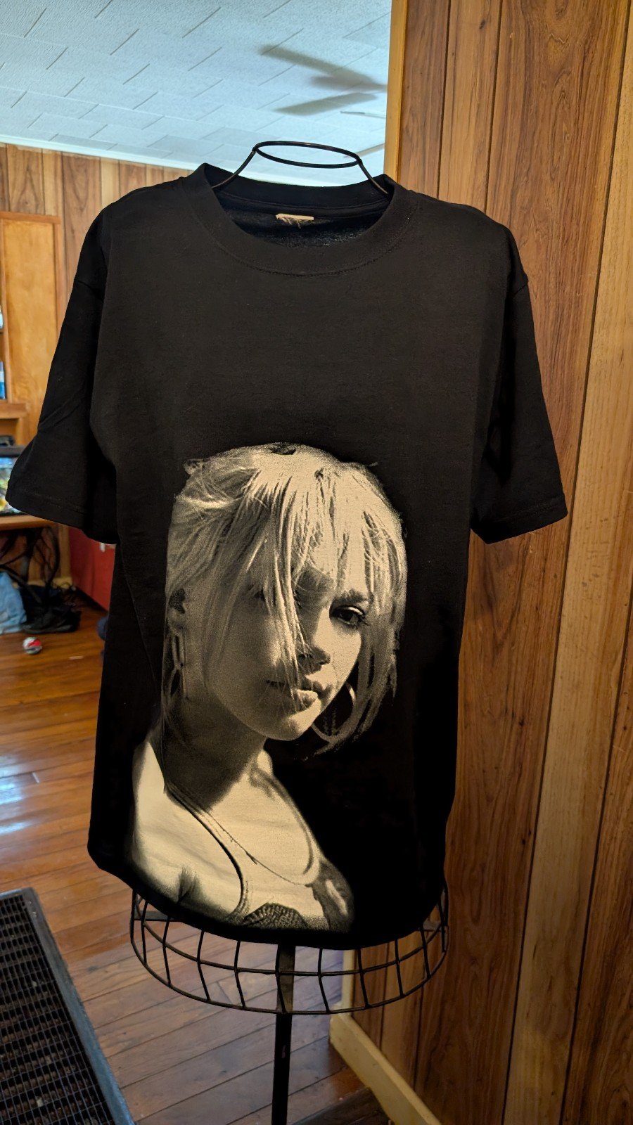 Hilary Duff concert shirt