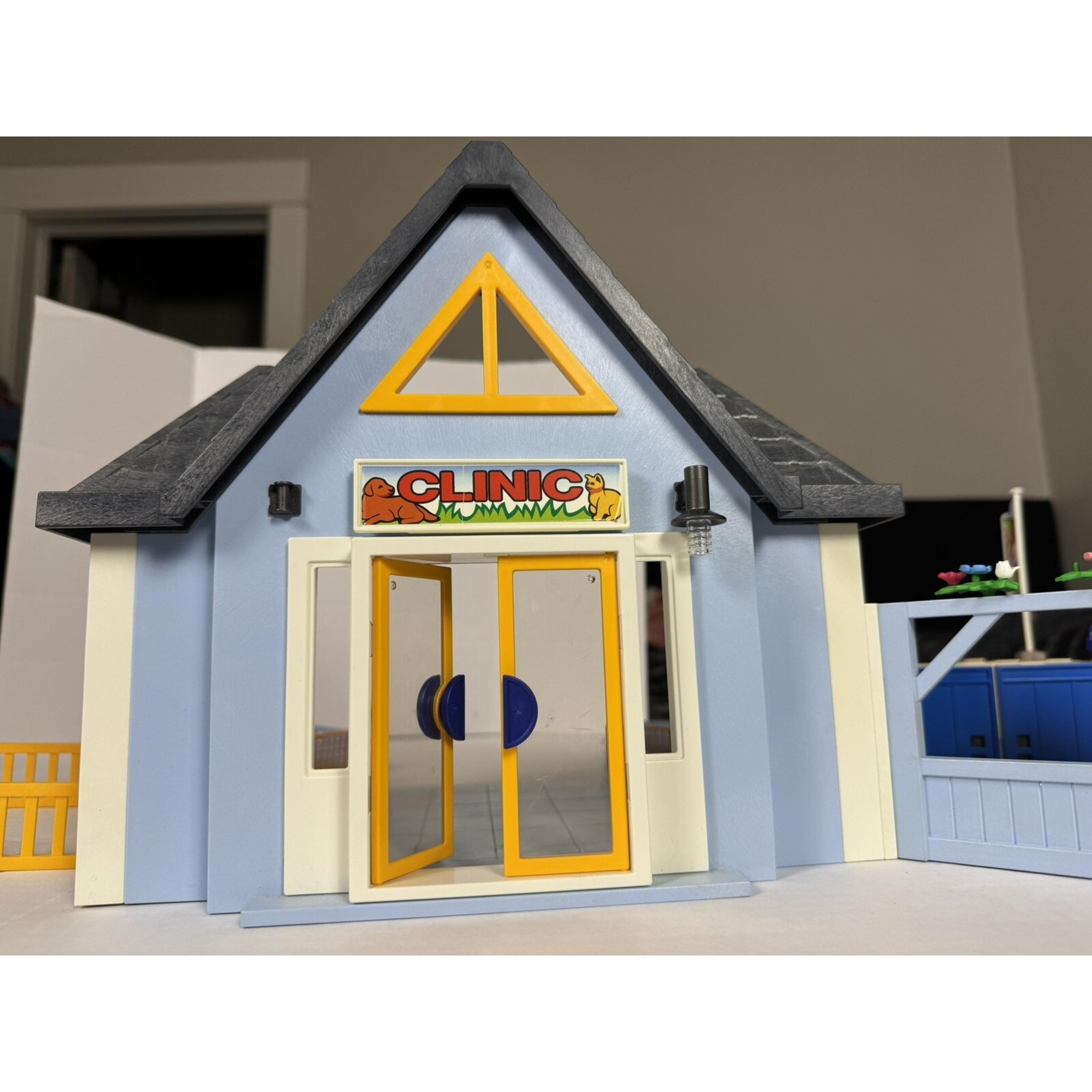 Vintage Playmobil Medical Vet Animal Clinic 4343 & Playmobil Zoo Clinic 4009
