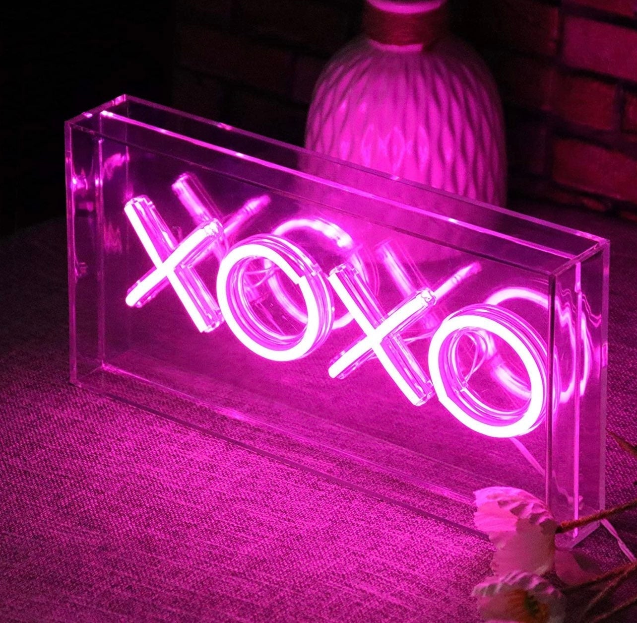 Lovely Bright XOXO Pink LED Acrylic Clear Light Box Table Decoration