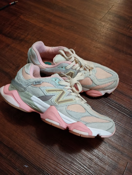 New Balance shoes women