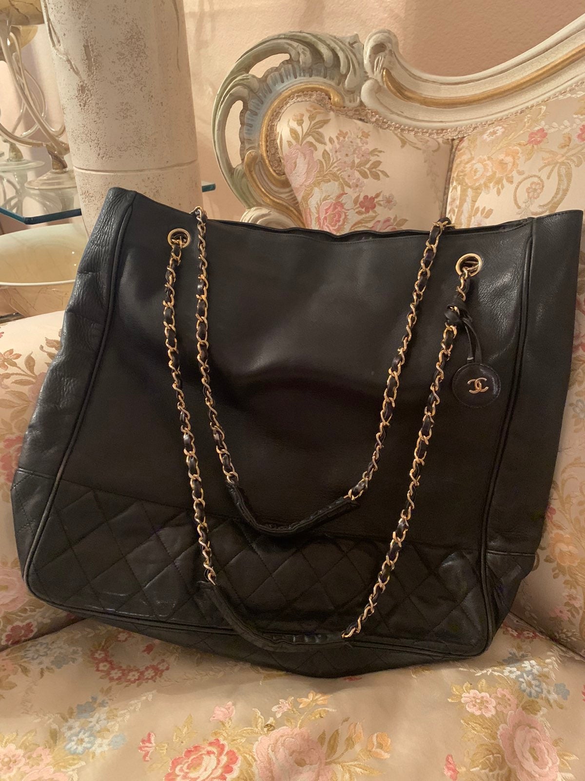Authentic Chanel CC Logo Shoulder Bag Vintage