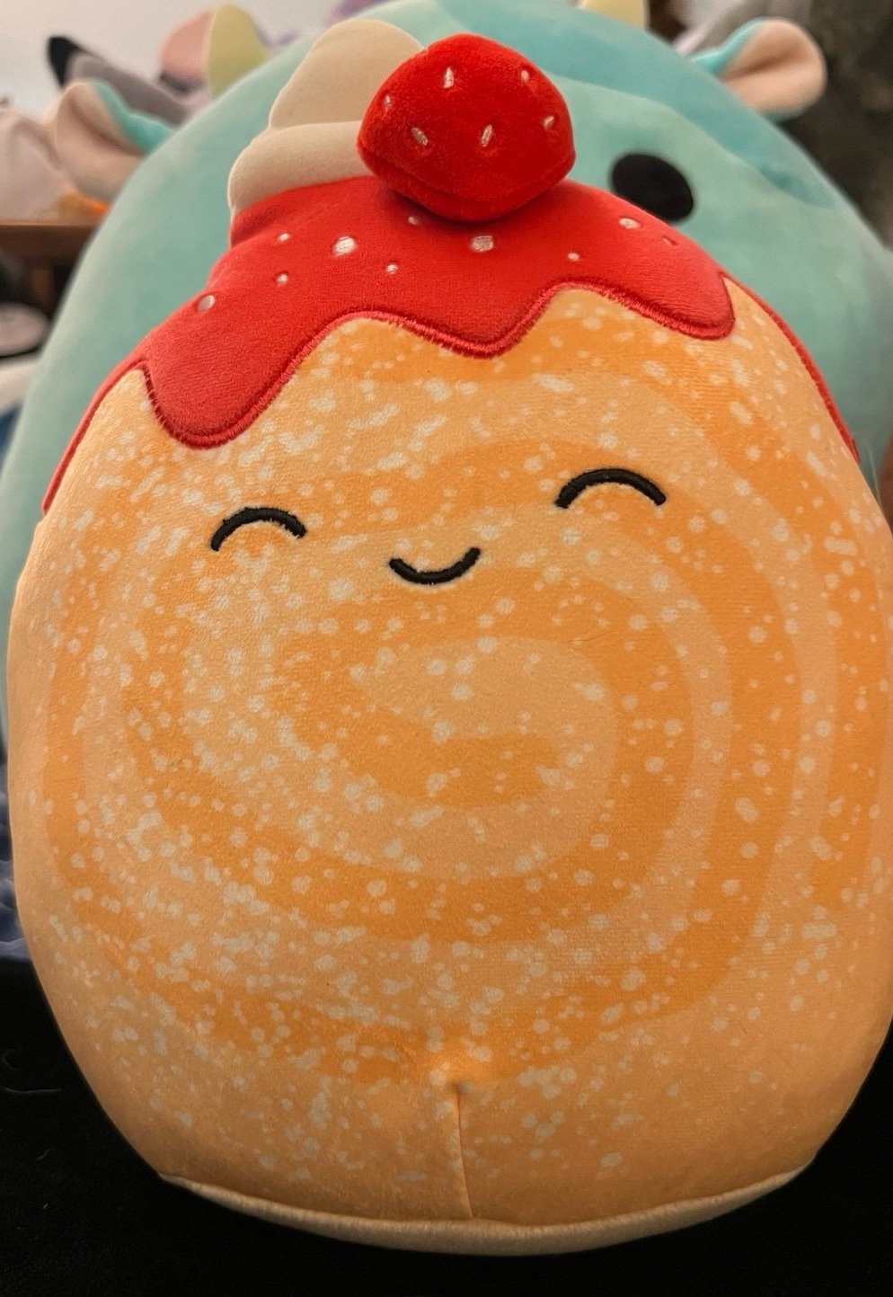 8In Erma the Strawberry Funnel Cake Limited Edition Exclusive Squishmallow