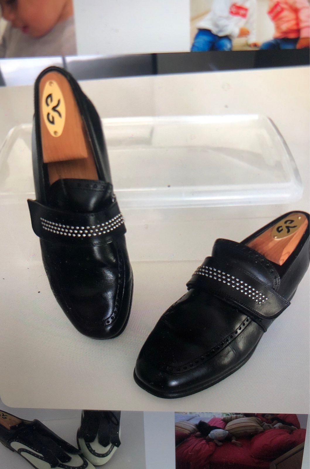 Leather golf shoes
