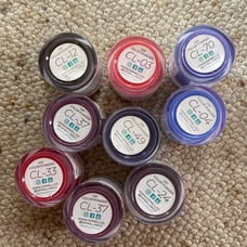 Dipwell collection of powders