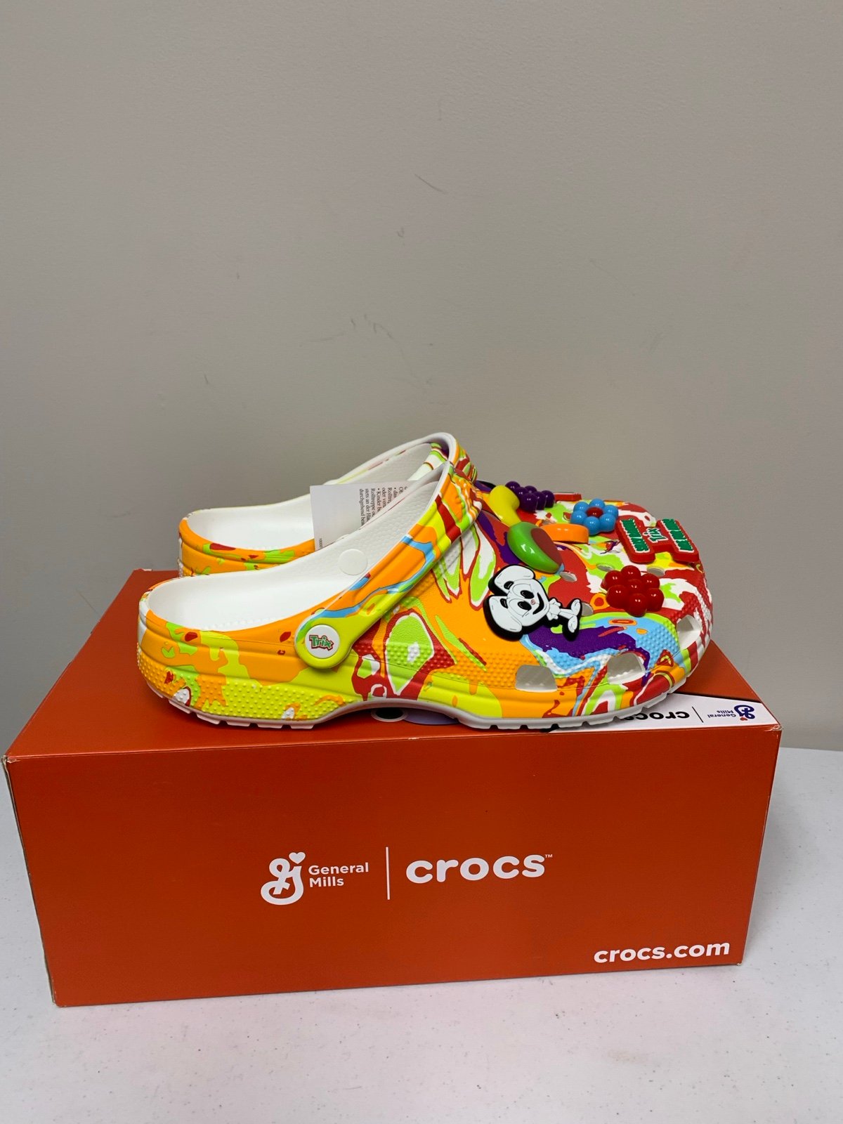 Crocs Classic Clog - Trix Size 11