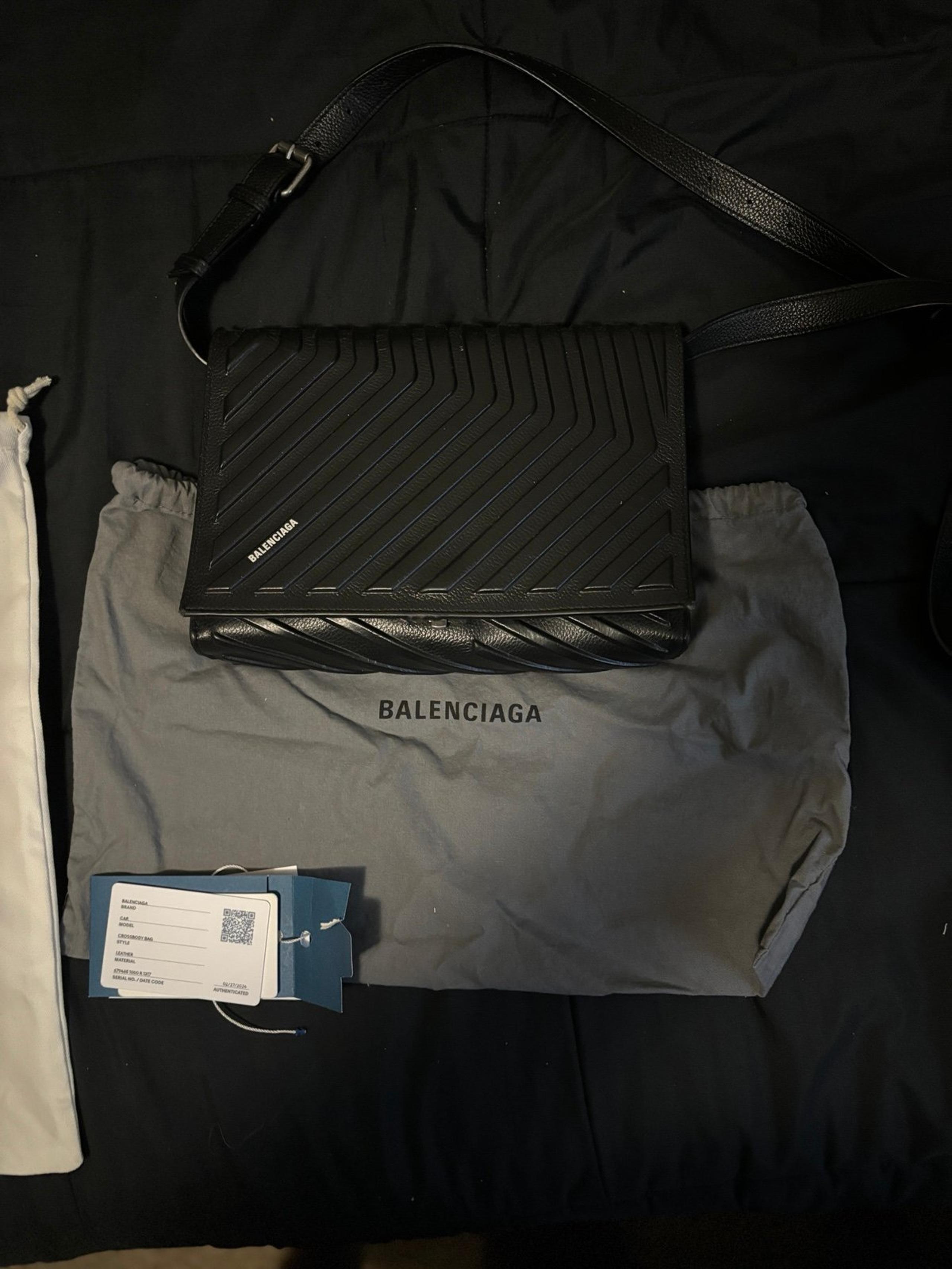 Balenciaga Car Crossbody Leather Bag *AUTHENTUC*