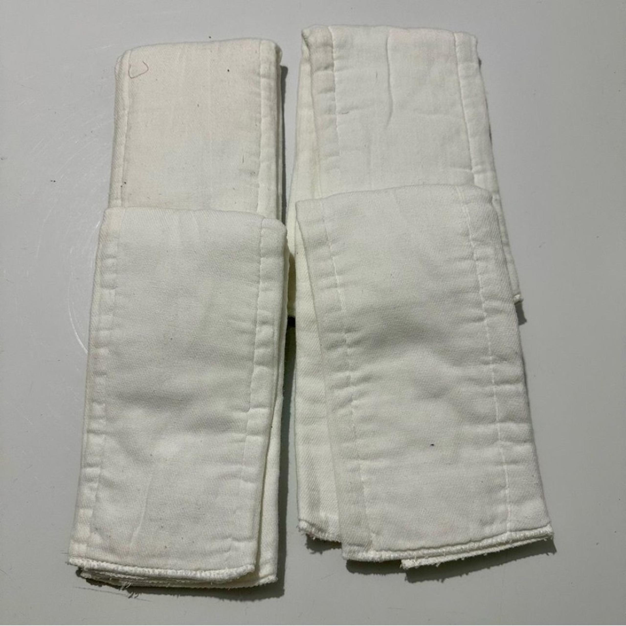 Gerber White Cloth Diaper Set (Set of 4) (1049)