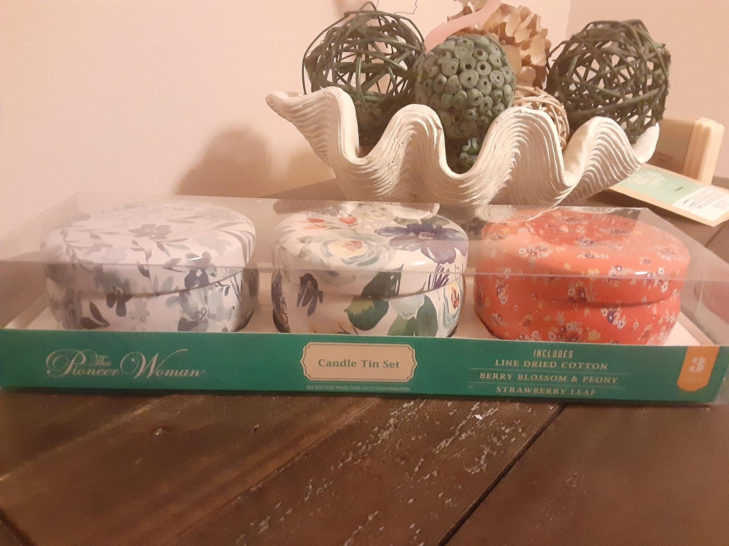 Pioneer Woman Candle Tin Set