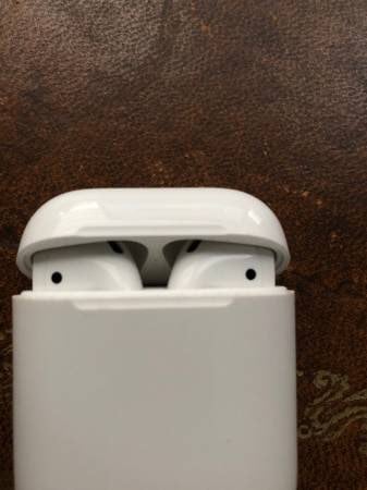 Apple airpods