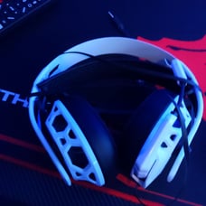 RIG 400HS Wired Headset in white for PlayStation 4