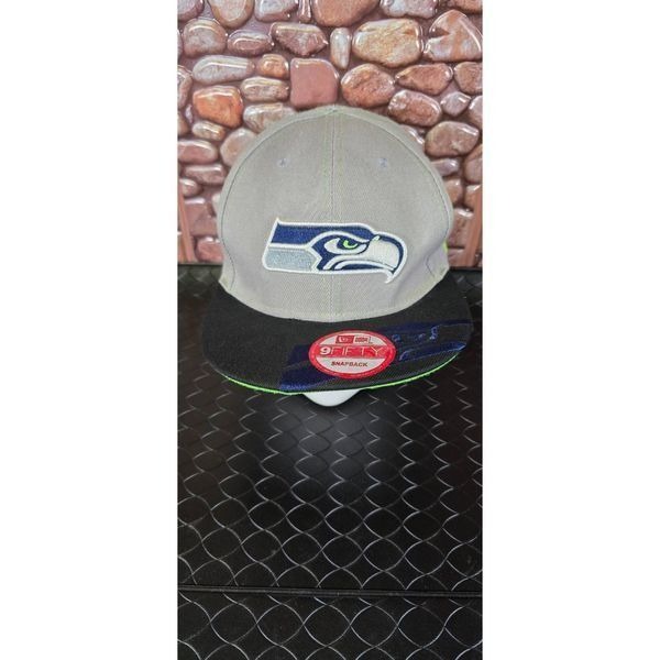 Vintage NFL Seattle Seahawks New Era Adjustable Snapback Cap