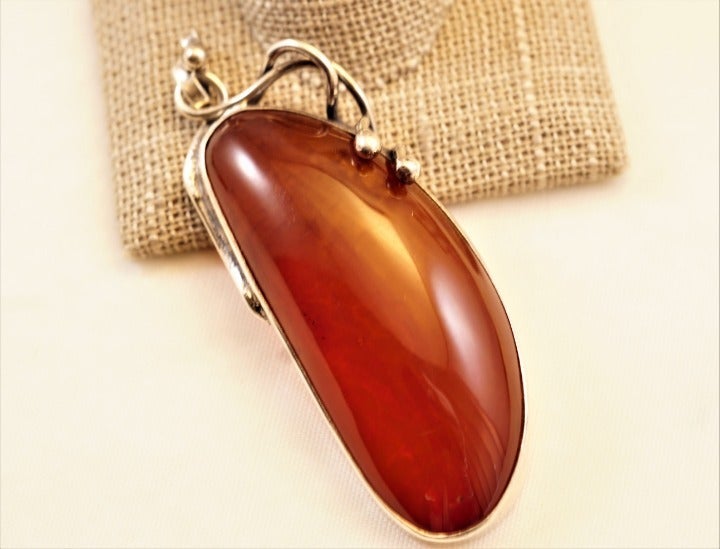 Vintage Sterling Silver Amber Pendant