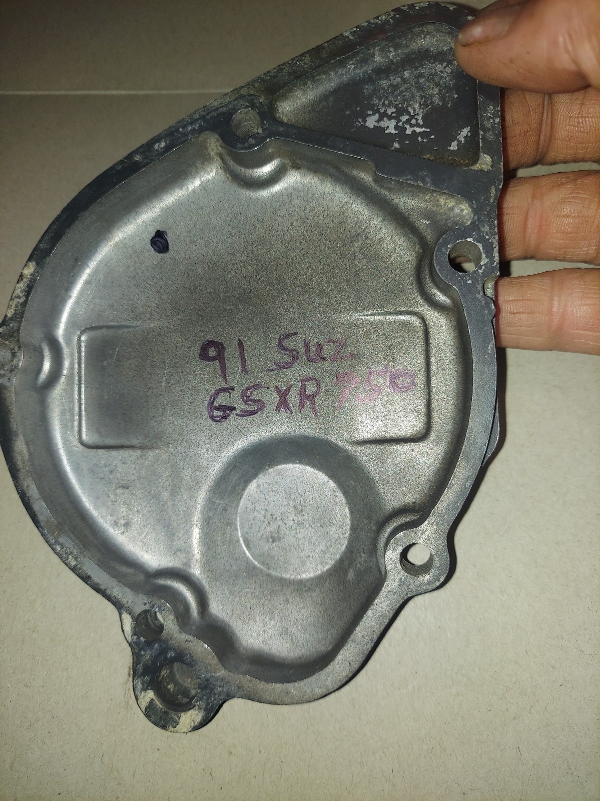 91 SUZUKI GSXR750 RIGHT ENGINE COVER, (PULSAR COVER)
