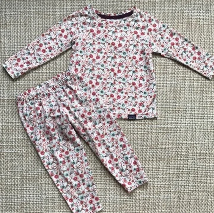 Patagonia Base Layer Set (size 12-18m)