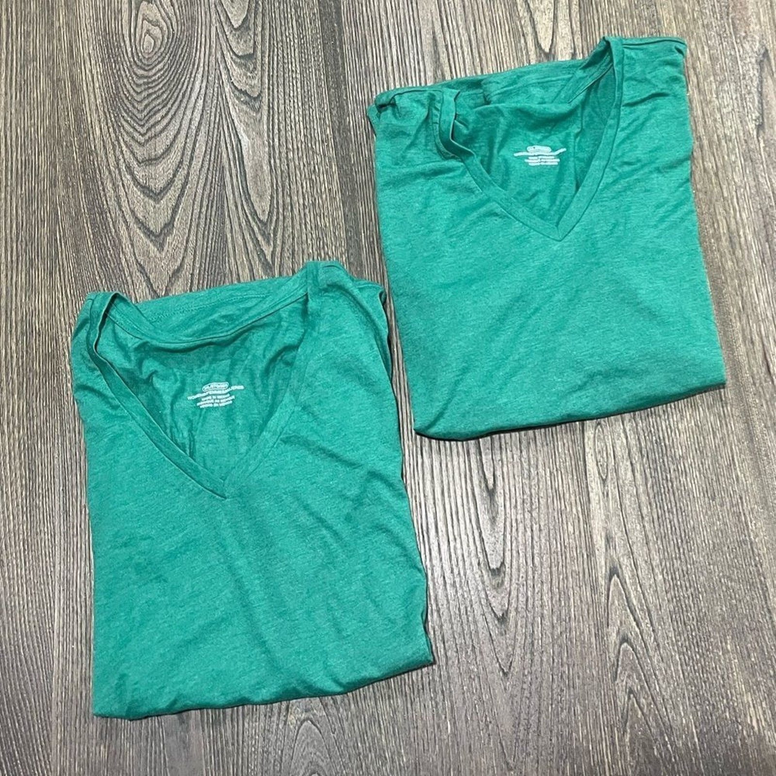 NWOT 2 Pack Womens Shirts V-Neckline Short Sleeve Pullover Green Size 3XL