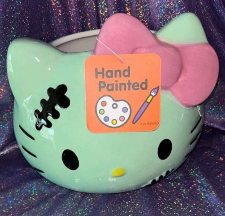 Hello Kitty halloween frankenstein Planter