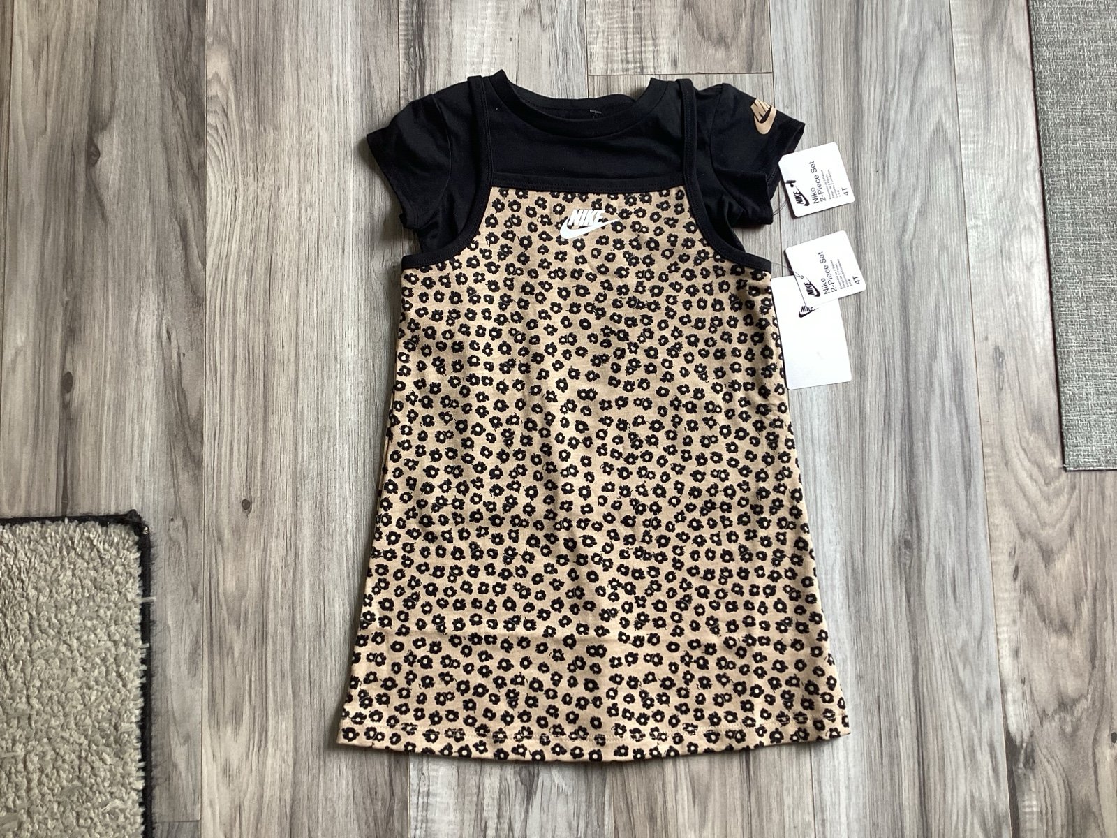 Toddler girls Nike dress set size 4T(NWT) ~PRICE IS FIRM, NO OFFERS~