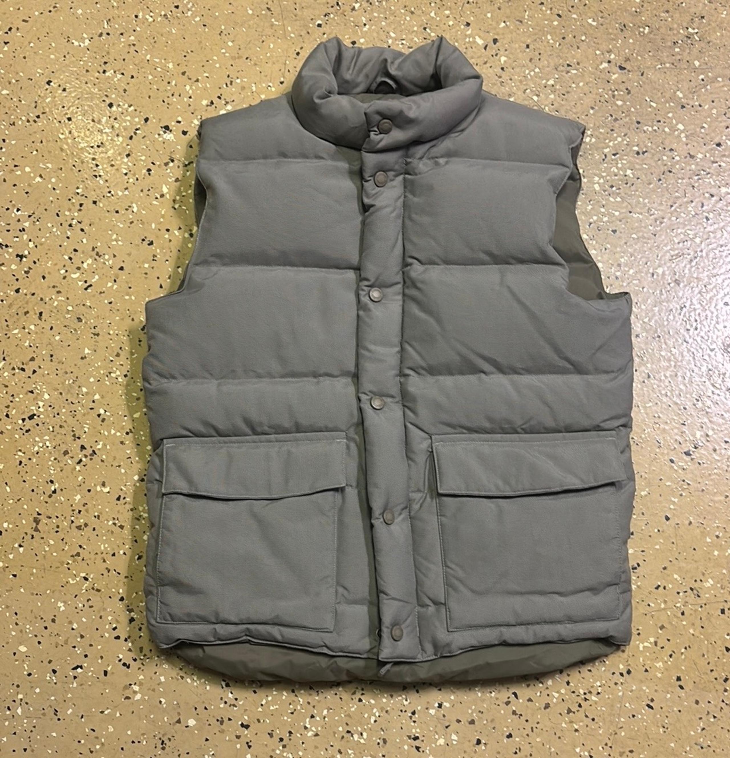 Cabelas Puffer Vest Men’s Small Premier Northern Goose Down Outdoor Gear