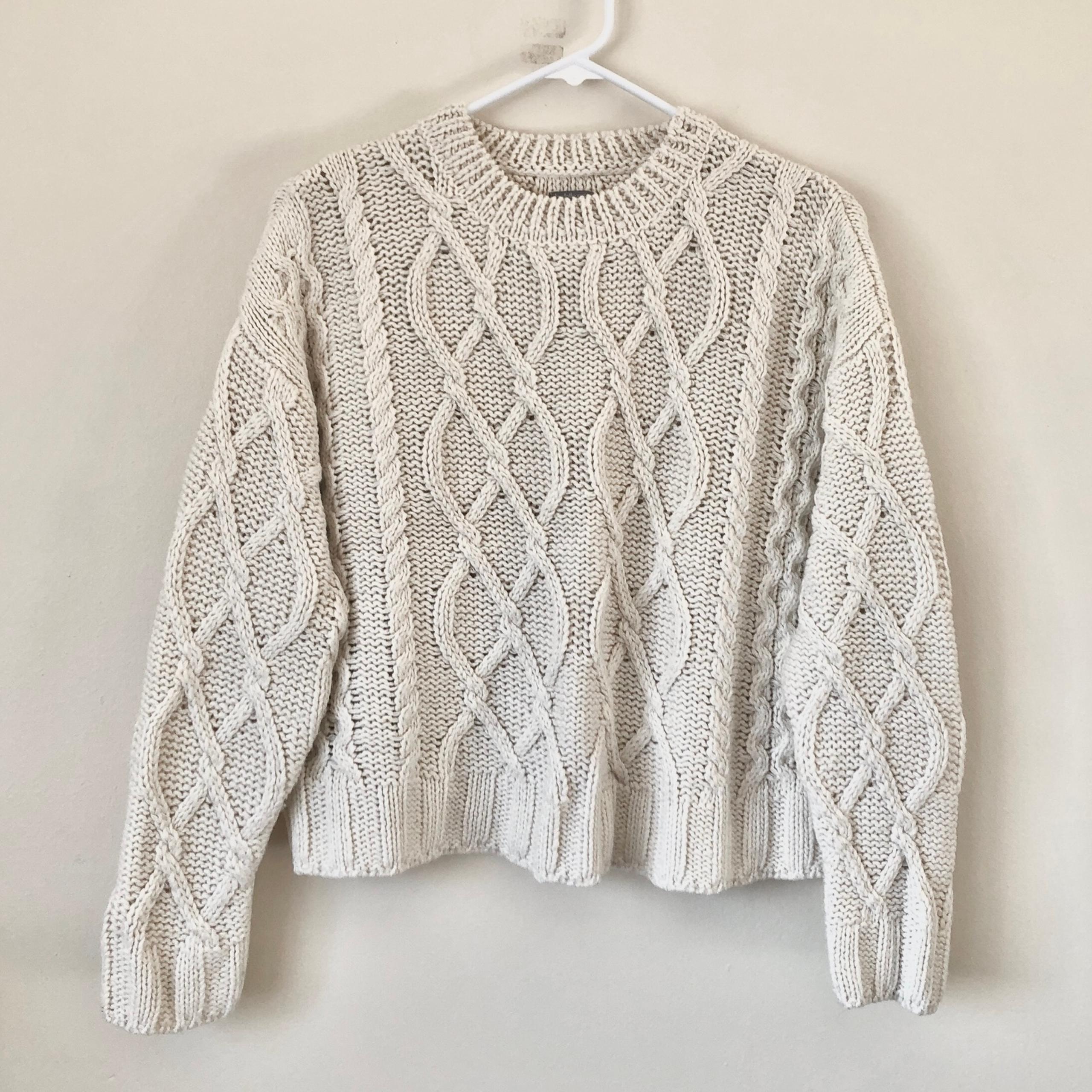 Charlotte Russe Chunky Cable Knit Crewneck Sweater Cream Small