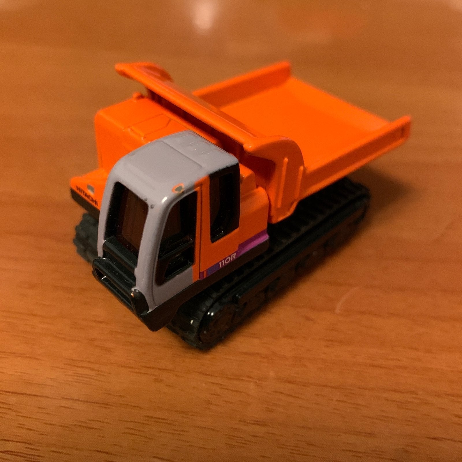 Tomy Tomica Hitachi Construction Machinery Crawler Carrier EG110R