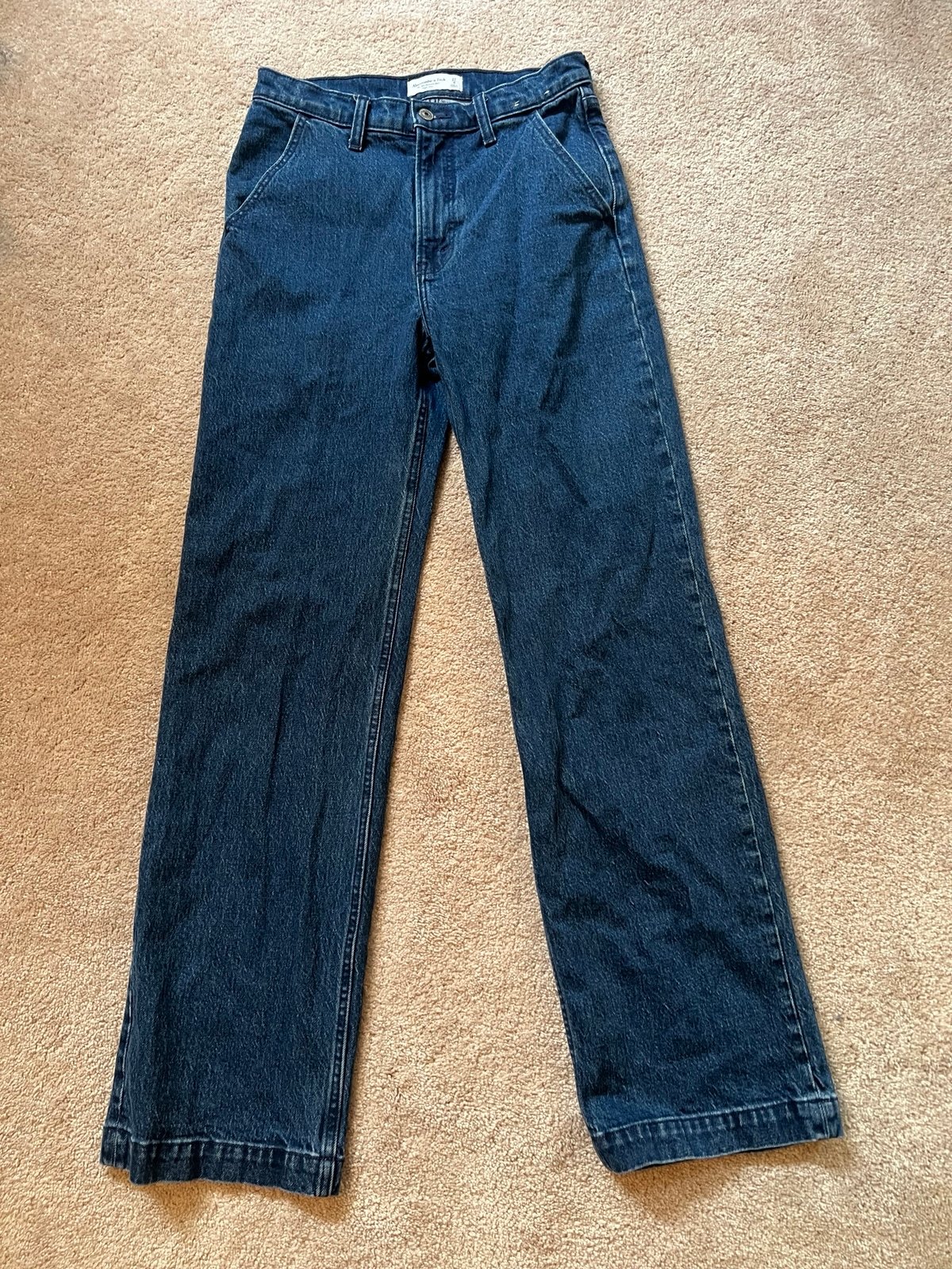Abercrombie & Fitch 90’s Relaxed Jean High Rise - 4L